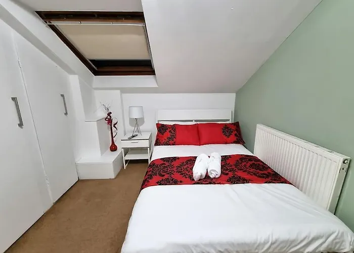 *f1*5gh* Setup For Your Relaxed & Amazing + Free Parking + Free Fast Wifi * * Leeds (West Yorkshire)